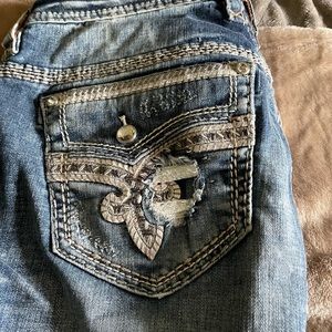 Like New Rock Revival Skinny Jeans Size 32